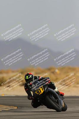 media/Mar-01-2025-Race Pace (Sat) [[ebf7b6e548]]/17-Vested (Turn 16) 210pm/
